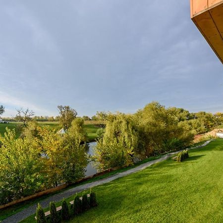 Il Lago - Azur - Cozy Luxurious Smart Home By The Lake Voluntari Ngoại thất bức ảnh
