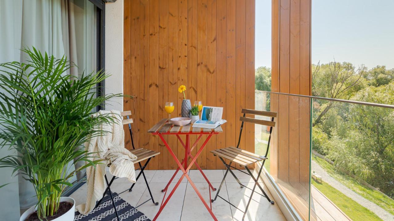 Il Lago - Azur - Cozy Luxurious Smart Home By The Lake Voluntari Ngoại thất bức ảnh